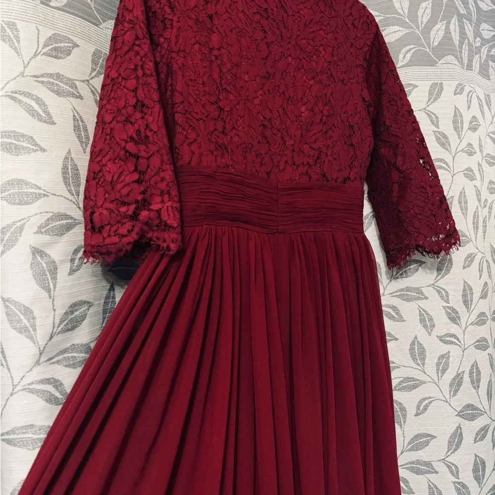 Exquisite English Manor Elegant Burgundy Lace Dress - Picture 8 of 11